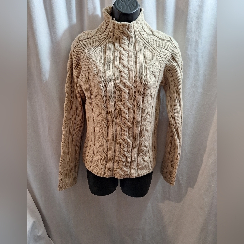 Arizona jean company cable sweater size medium